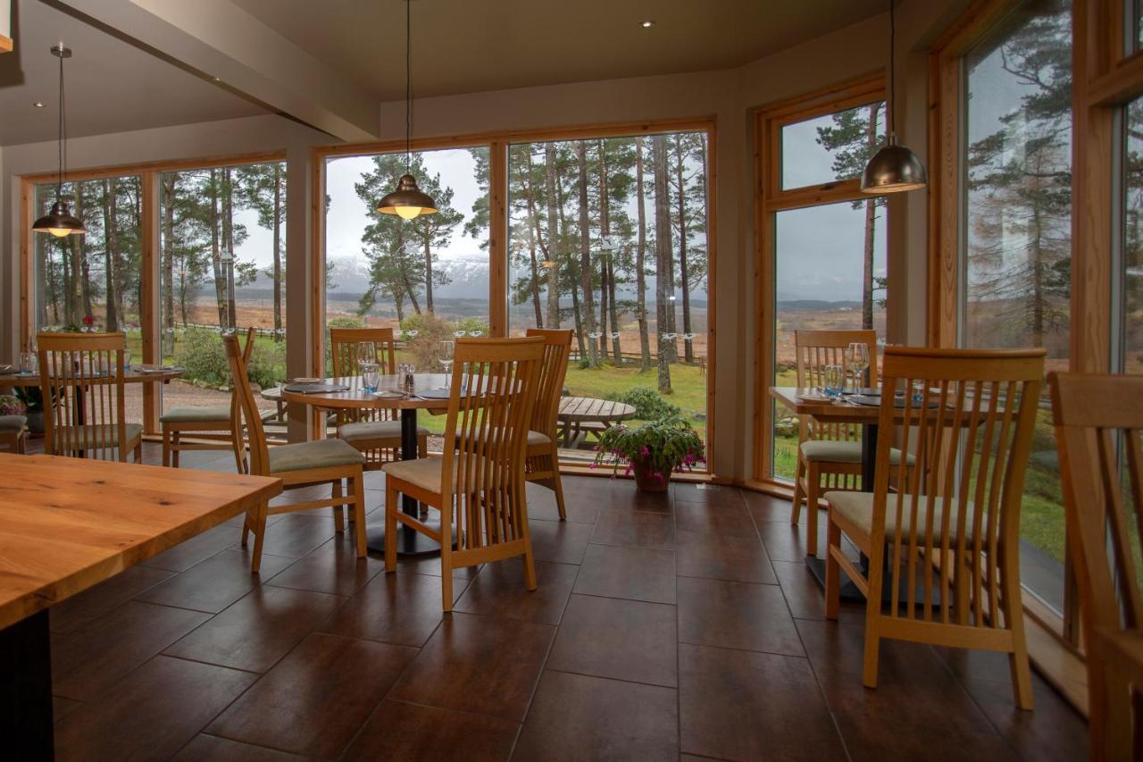 Old Pines Hotel And Restaurant Spean Bridge Exterior photo